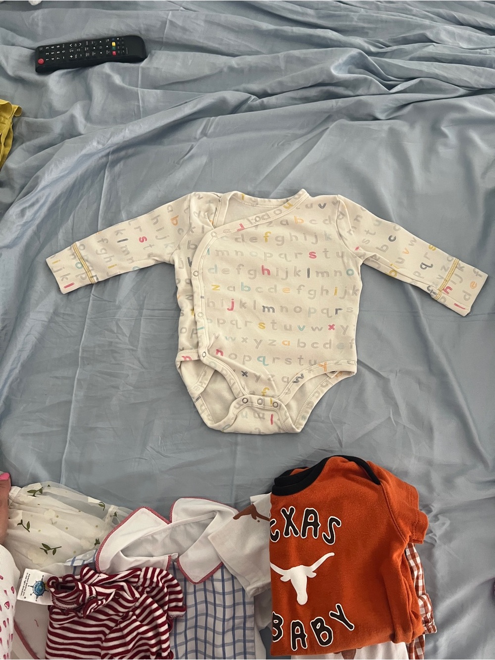 Pehr baby alphabet onesie 6-12 mos - Picture 4 of 6